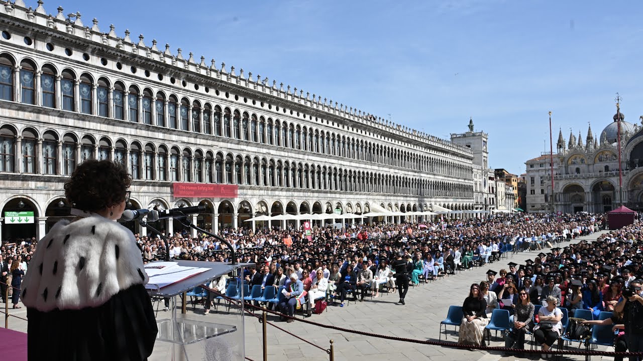 Giorno della laurea - 30 aprile 2024 - Consegna dei diplomi AL