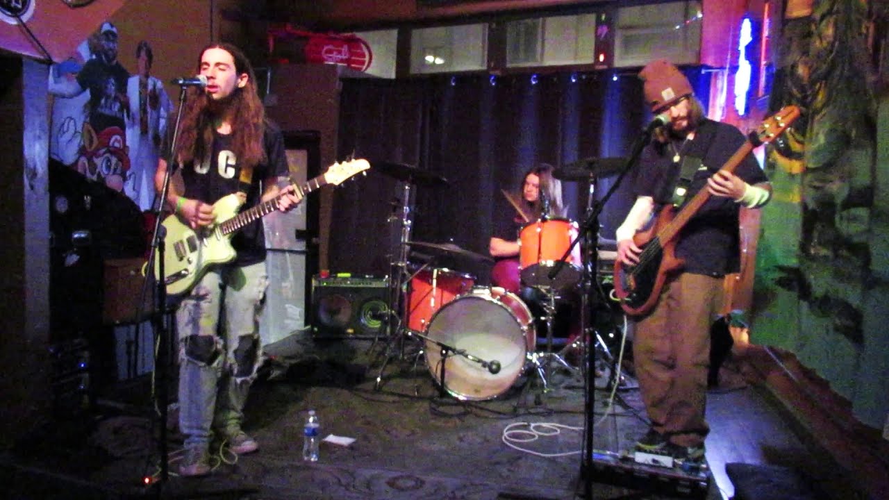 Skintt - Crazy B. (Blind Bob's)