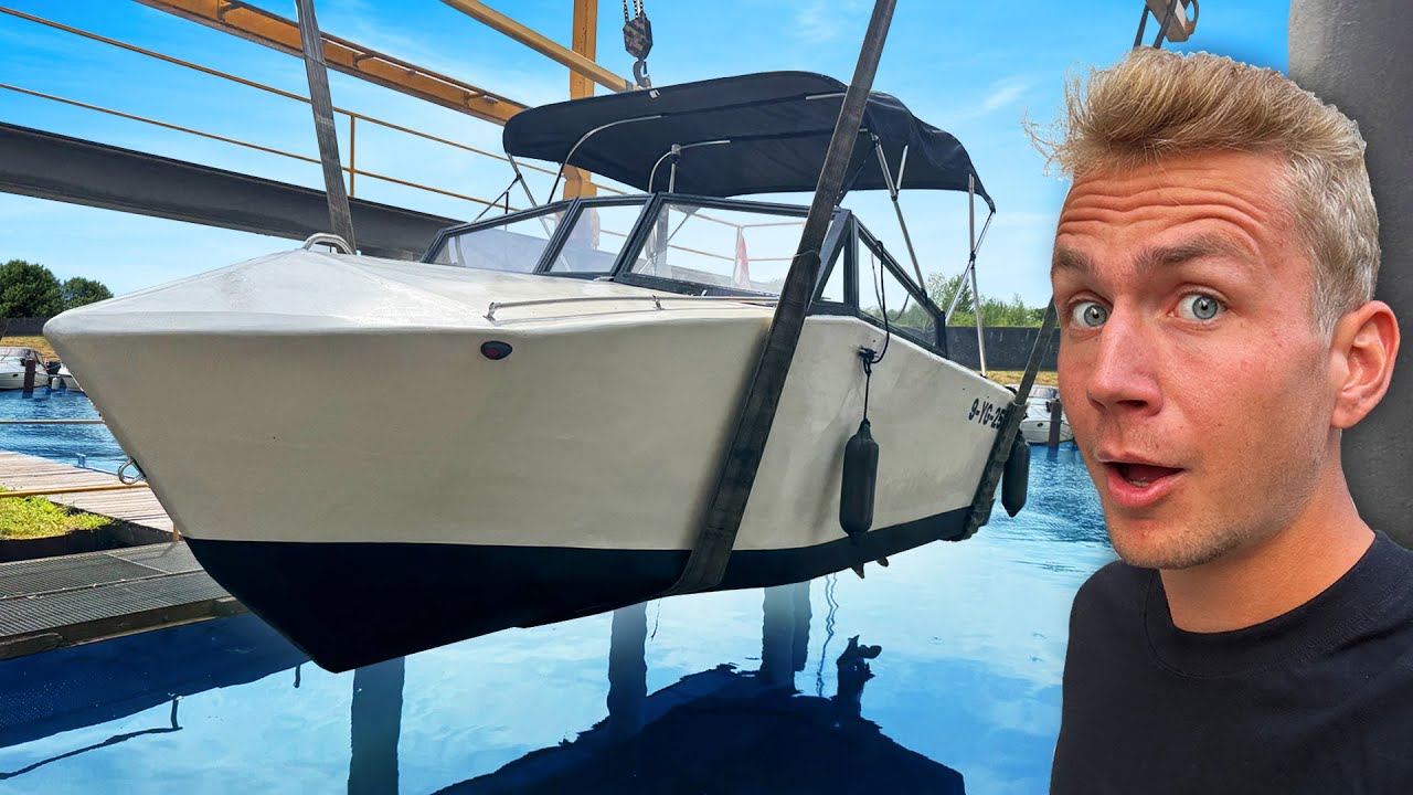 DE BOUW BOOT IS AF EN GAAT TE WATER !! *Politie*