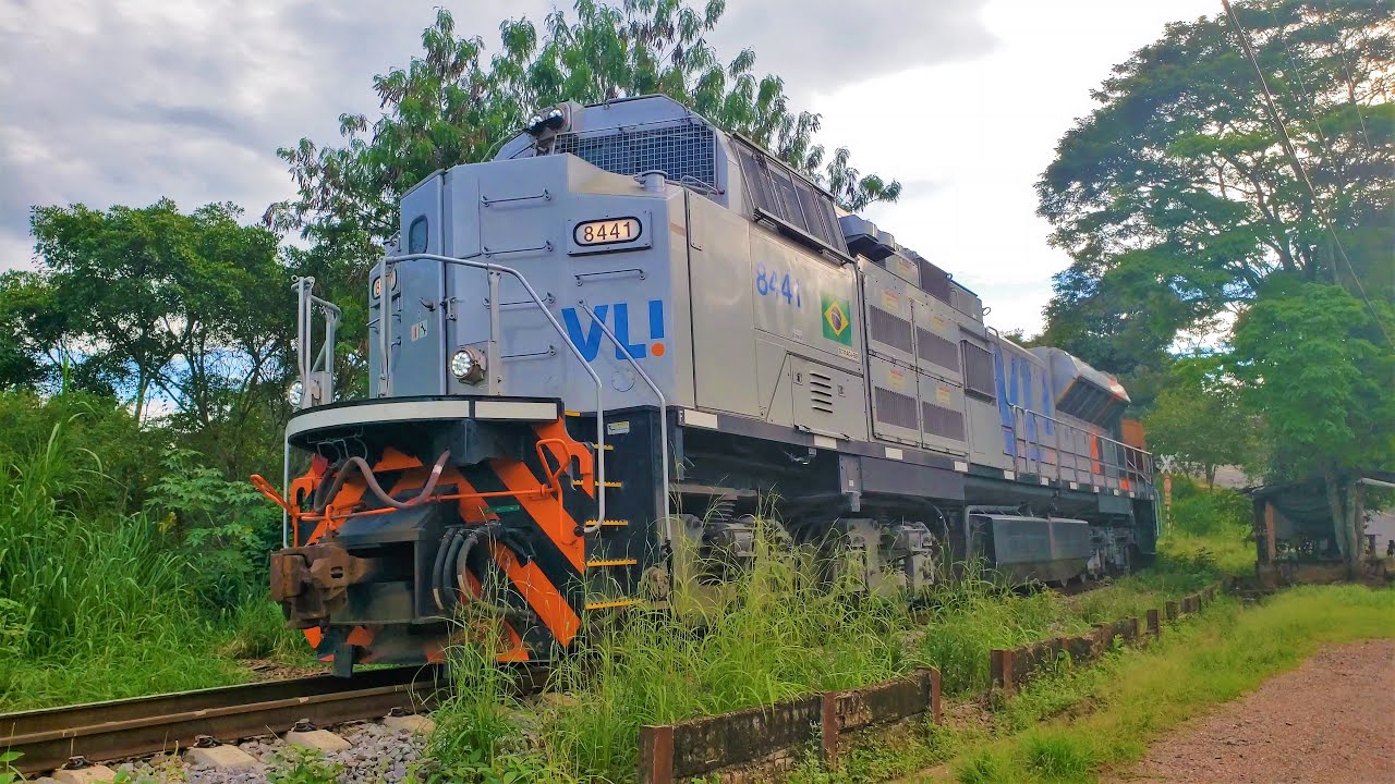 Visita em Ibiá-MG / Trem graneleiro com as locomotivas SD70ACe-BB