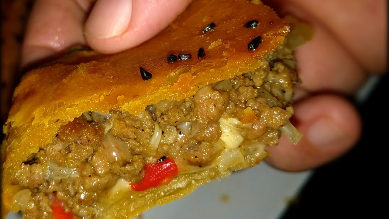 طريقة عمل حواوشي بالرقاق الطرى.. لو عاوزة وجبة تحفه فى وقت سريع جربى الطريقة دى  👍