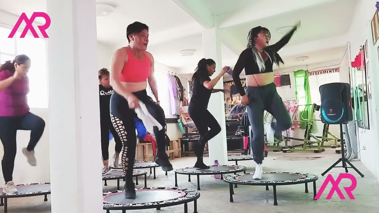 coreografía JUMP La nena Pequeños Musical