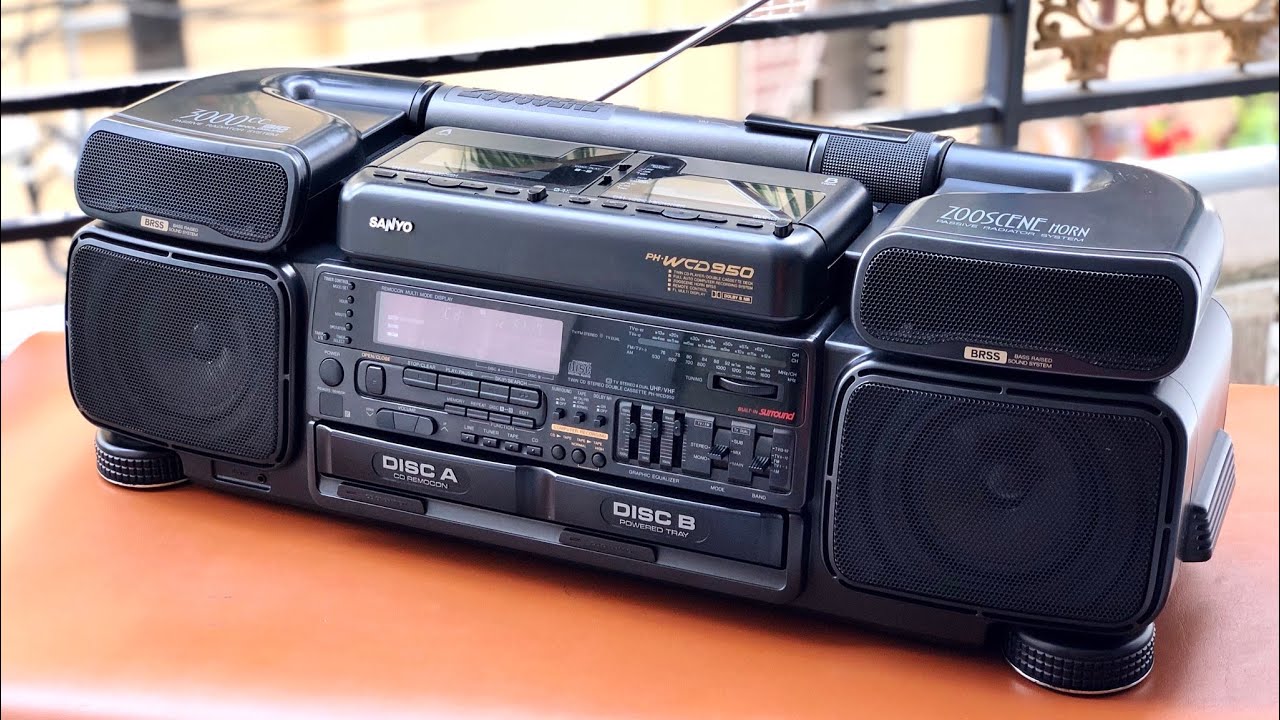 Trùm cuối Bombox Sanyo PH-WCD950 Quái thú hàng siêu hiếm. Giá LH: 077.202.0010