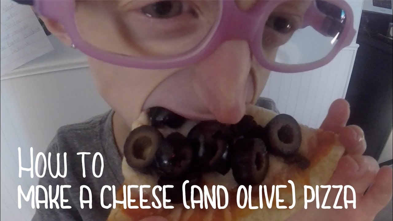 HOW TO MAKE A CHEESE (AND OLIVE) PIZZA (CREATIVE CARLY)