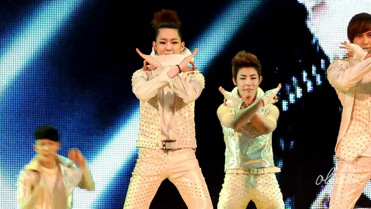 [Fancam] 110410 Lotte World: 블락비 (Block B) - 그대로 멈춰라!