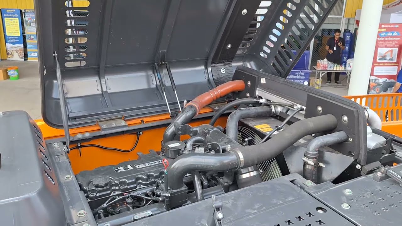 รีวิวรถขุดใหม่พาดูเครื่องปั้มห้องเก่งจุดเด่น Develon dx220lc-7m excavator