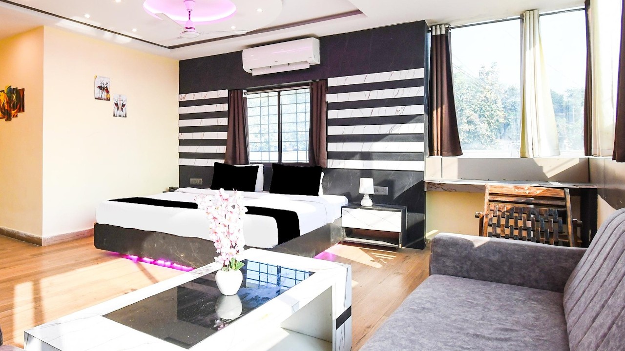 Super Collection O Hirak Road Dhanbad formerly Hirak Inn | Dhanbad, India | Hotel Review 🏩