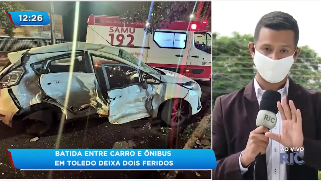Batida entre carro e &ocirc;nibus em Toledo deixa dois feridos