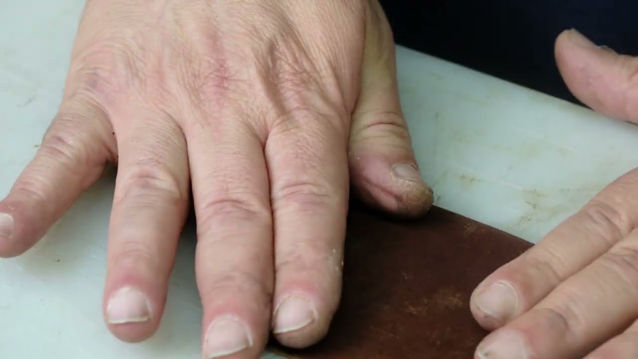 Tulpar iPhone Aksesuar – El İşçiliğiyle Üretim Aşamaları - Cemil Usta #6