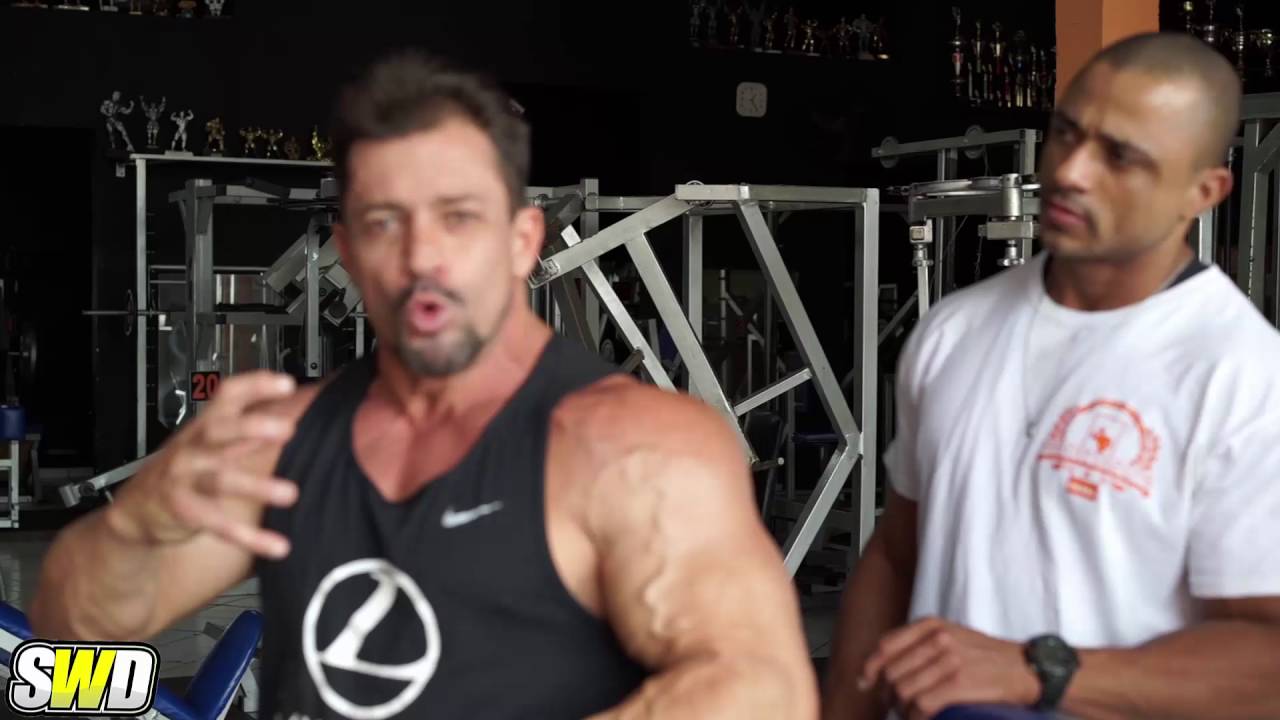 TREINO de OMBROS - SWD Com André Druzian e Tião