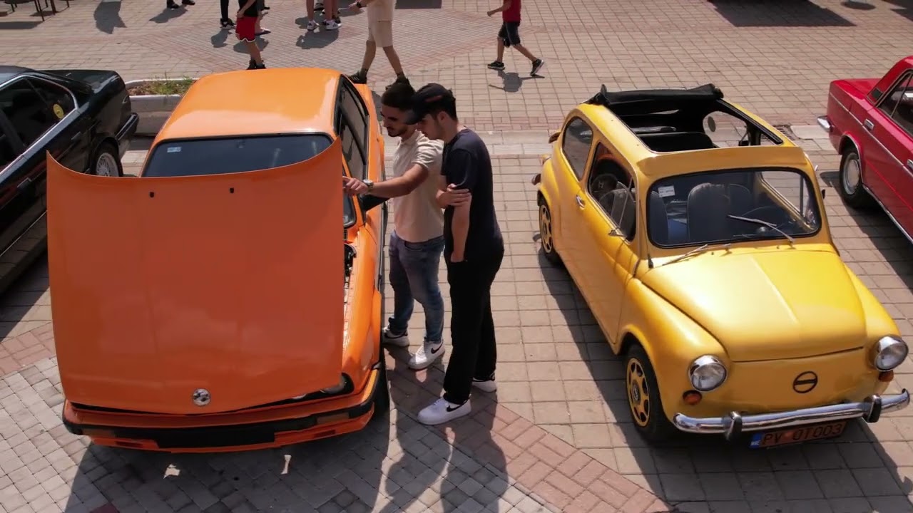 Rožaje: Uspješno realizovana prva izložba oldtajmer automobila