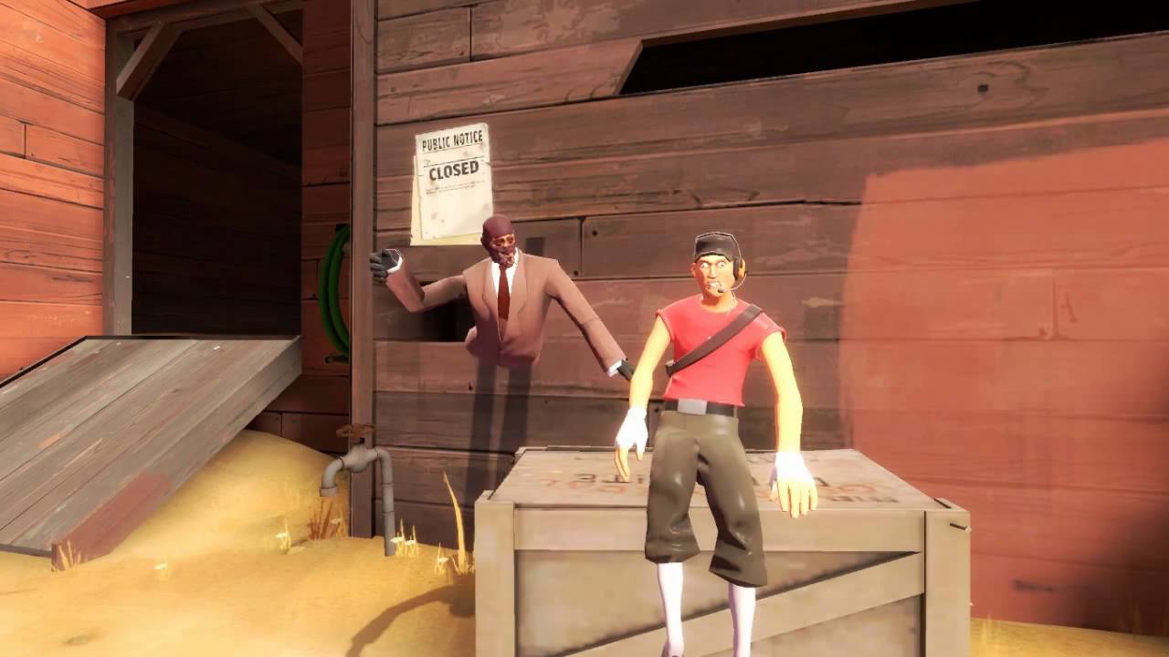 Le creepy Scout scares off the spy