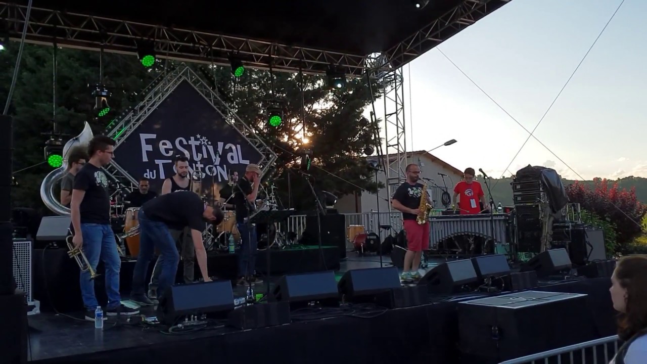 Les Monstros - Brass Band (2) Festival du Tonton 2018