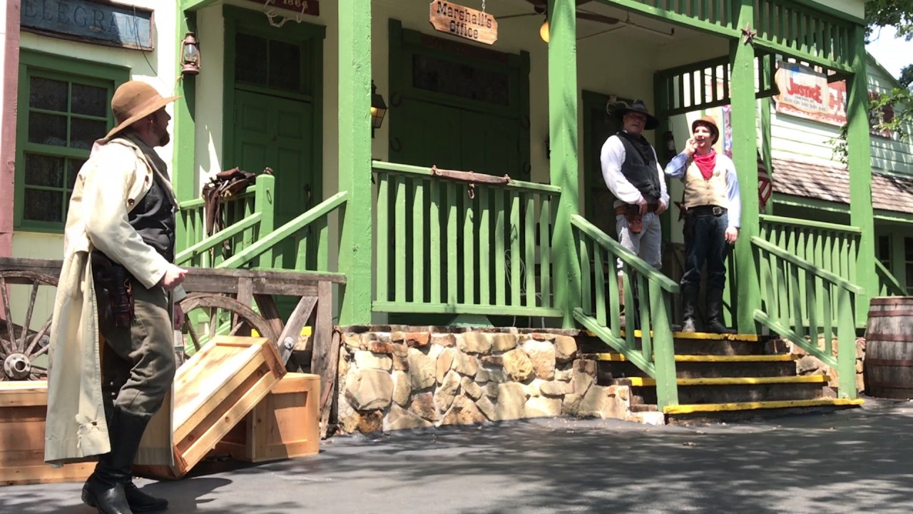 Texas justice - the gun fighters six flags over Texas June 2017