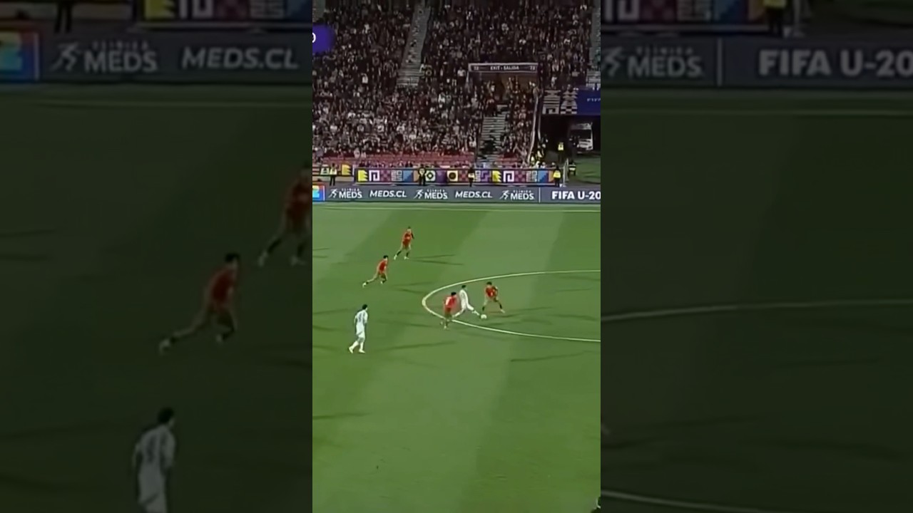 Milton Delgado, jugador total. Mete, gambetea, pasa