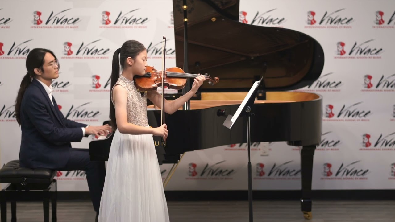 Strings in Bloom: Sisters’ Musical Dialogue (Emma Li & Simona Li)