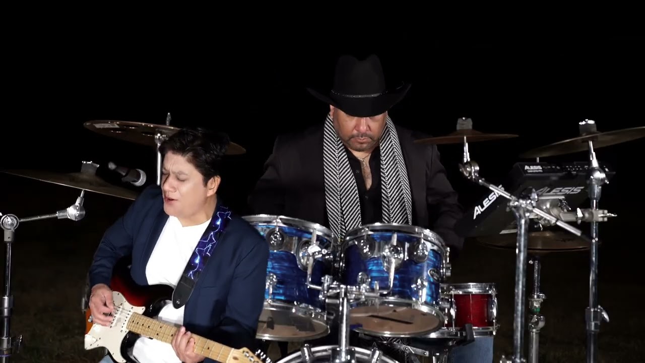 Mi 14 De Febrero ( La Mujer Mas Hermosa ). Grupo Shantaje