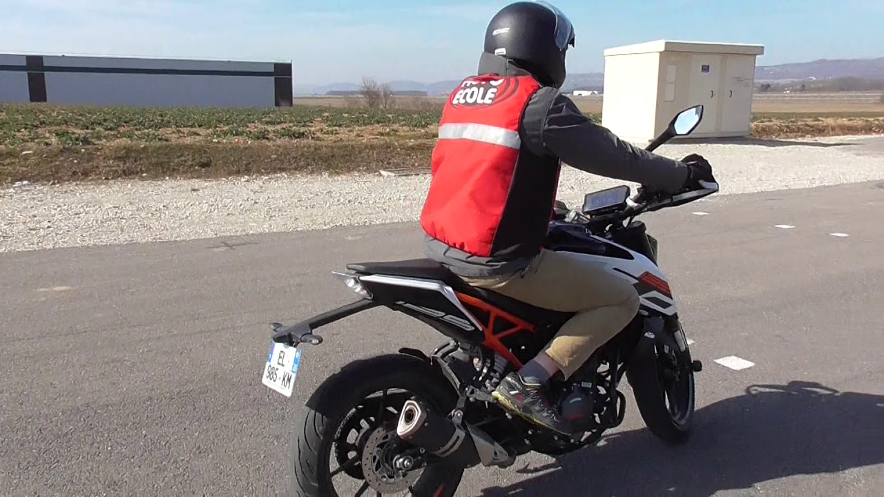 Laurent Formation 7 h 125 KTM duke Moto Ecole Genevey Is&egrave;re