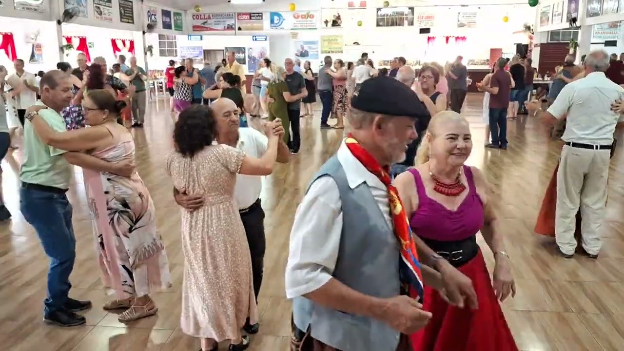 Quinta feira animada no clube do Centro em São Jorge do Oeste Paraná(com marcos e margarida)