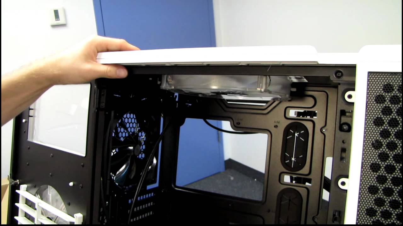 Thermaltake Level 10 GT Snow Edition Unboxing & First Look Linus Tech Tips