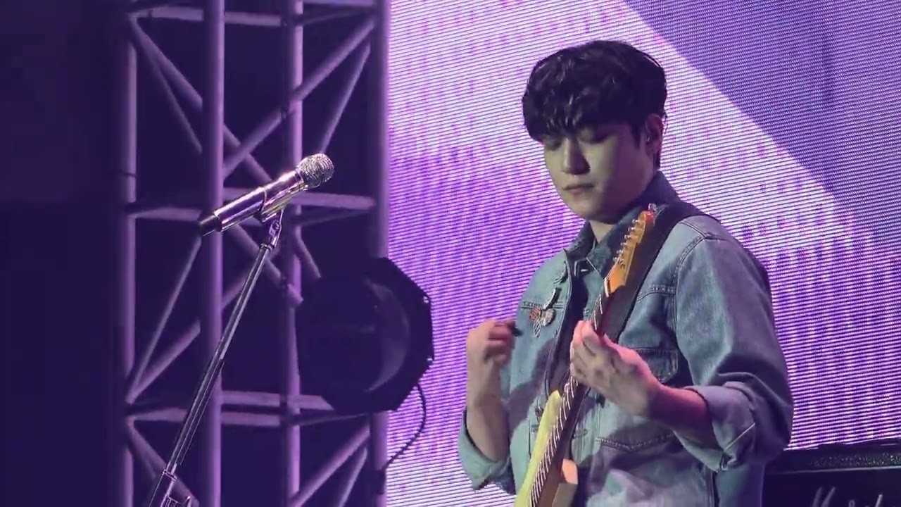 260315 DAY6 THE DECADE 광주 막콘 《Disco Day》 성진 직캠 (흔들림 주의)