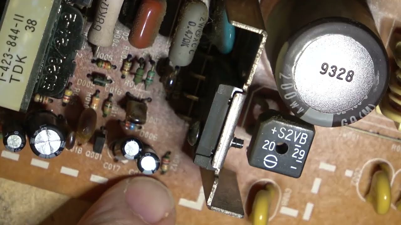 Sony EVS7000 Hi8 VCR with multiple problems