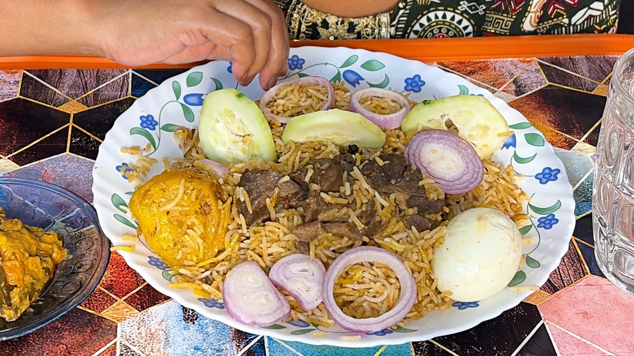 | | BIG BITES, EATING MUTTON BIRIYANI, VEG CURRY | |🍛😎