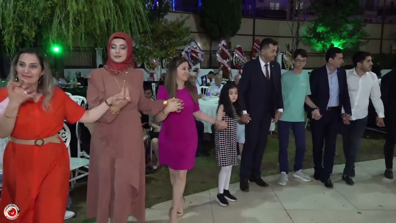 dizi oyuncusu #EmreDinler in kardeşinin düğünü Doğan Ailesi düğününden şahane izleyeceğiniz bi video