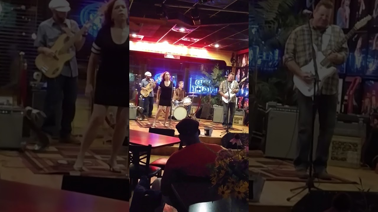 Liz Mandeville with the Dave Potter Trio. Grand ave pub