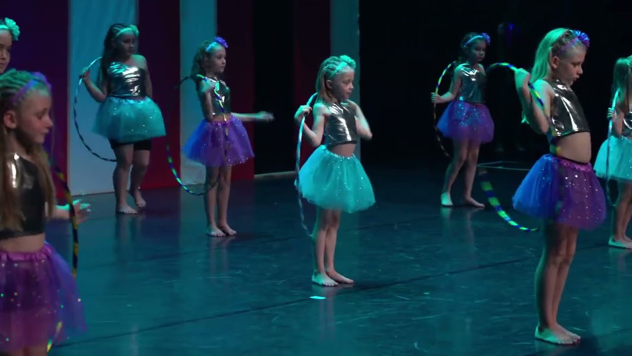 Gala de Danse - Rythm'Attitude - Poussières d'étoiles (2022)