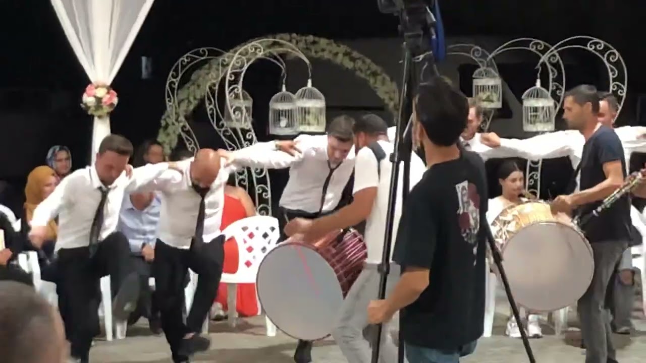 Çatalca ihsaniye gençleri gayda halay