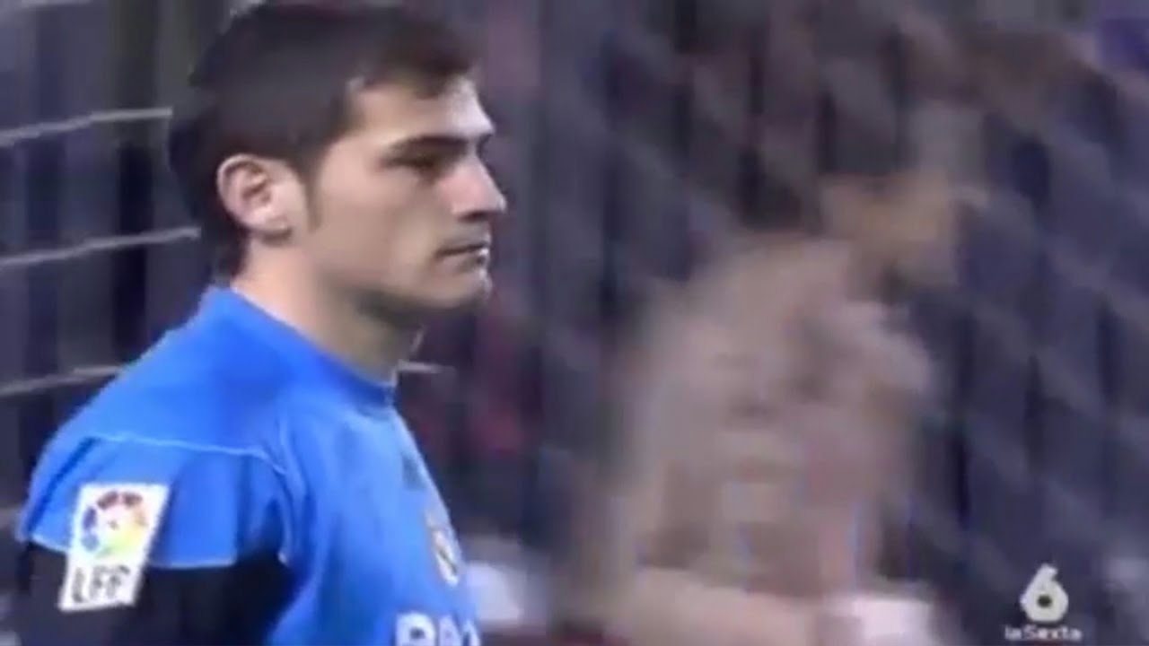Iker Casillas vs Sevilla (Away) 2006-07
