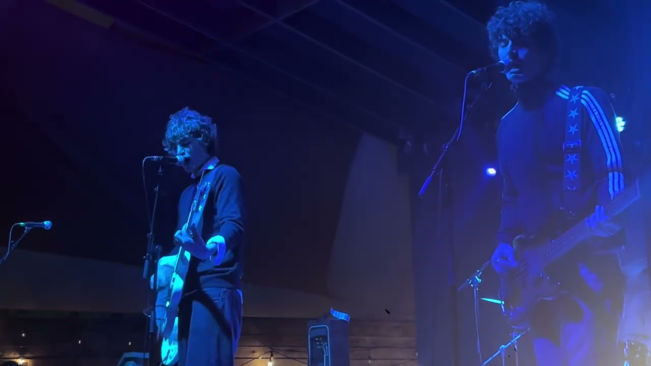 SUN ROOM “FADE INTO YOU” LIVE AT RADIO EAST-SXSW.