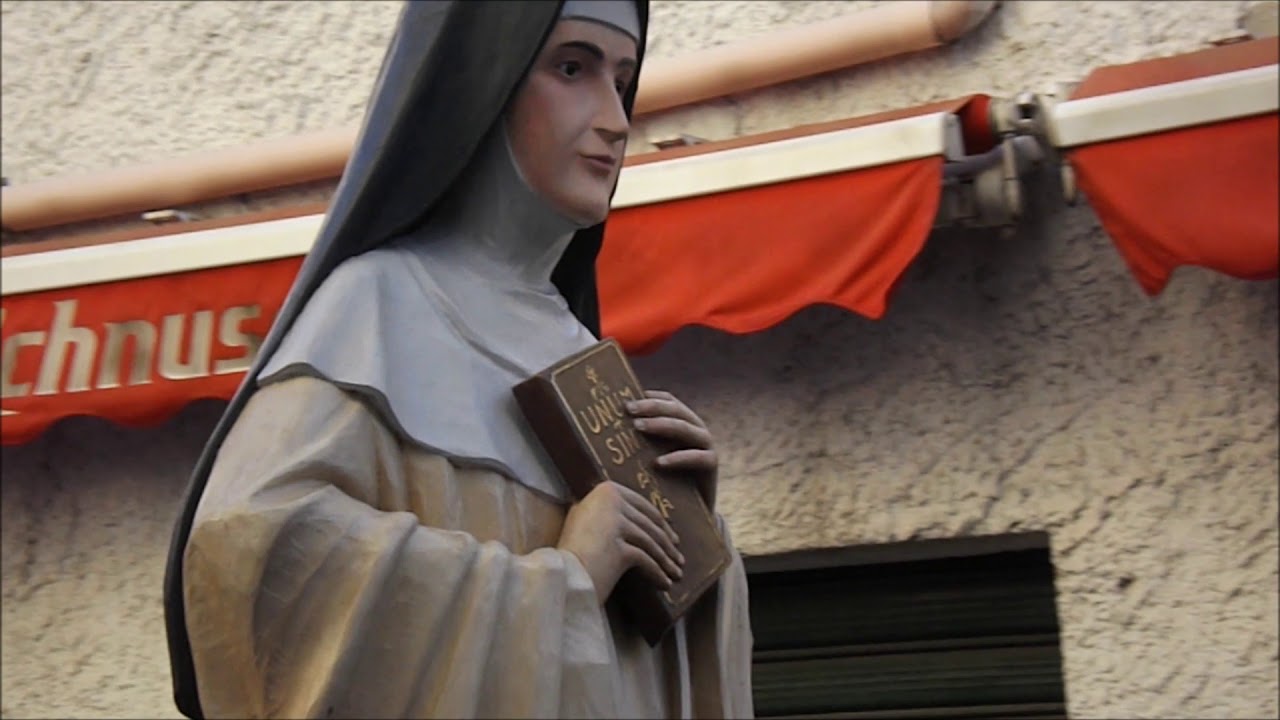 Dorgali Leva 69 festa dei cinquantenni processione in onore della Beata Maria Gabriella Sagheddu