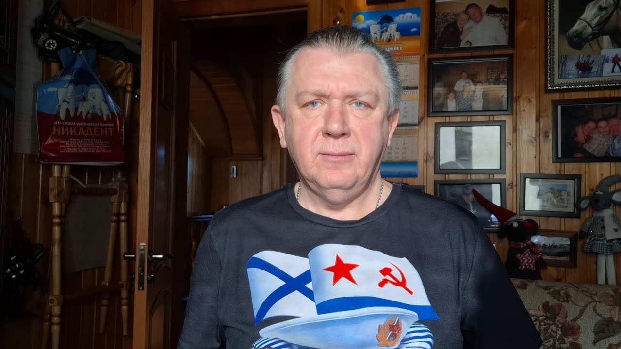 С днем Советской Армии и Военно Морского Флота. Доктор Лопатин.