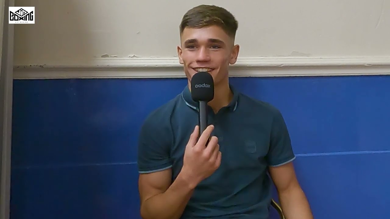 Thomas Varey moves to 4-0 and gets his first stoppage