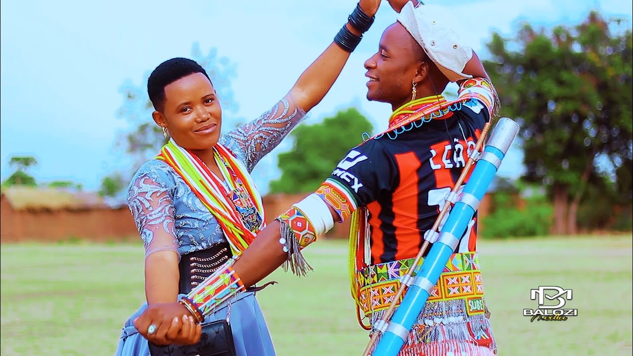 WALAGA LUKWAJA __ HARUSI KWA MACHIYA (Official Video)