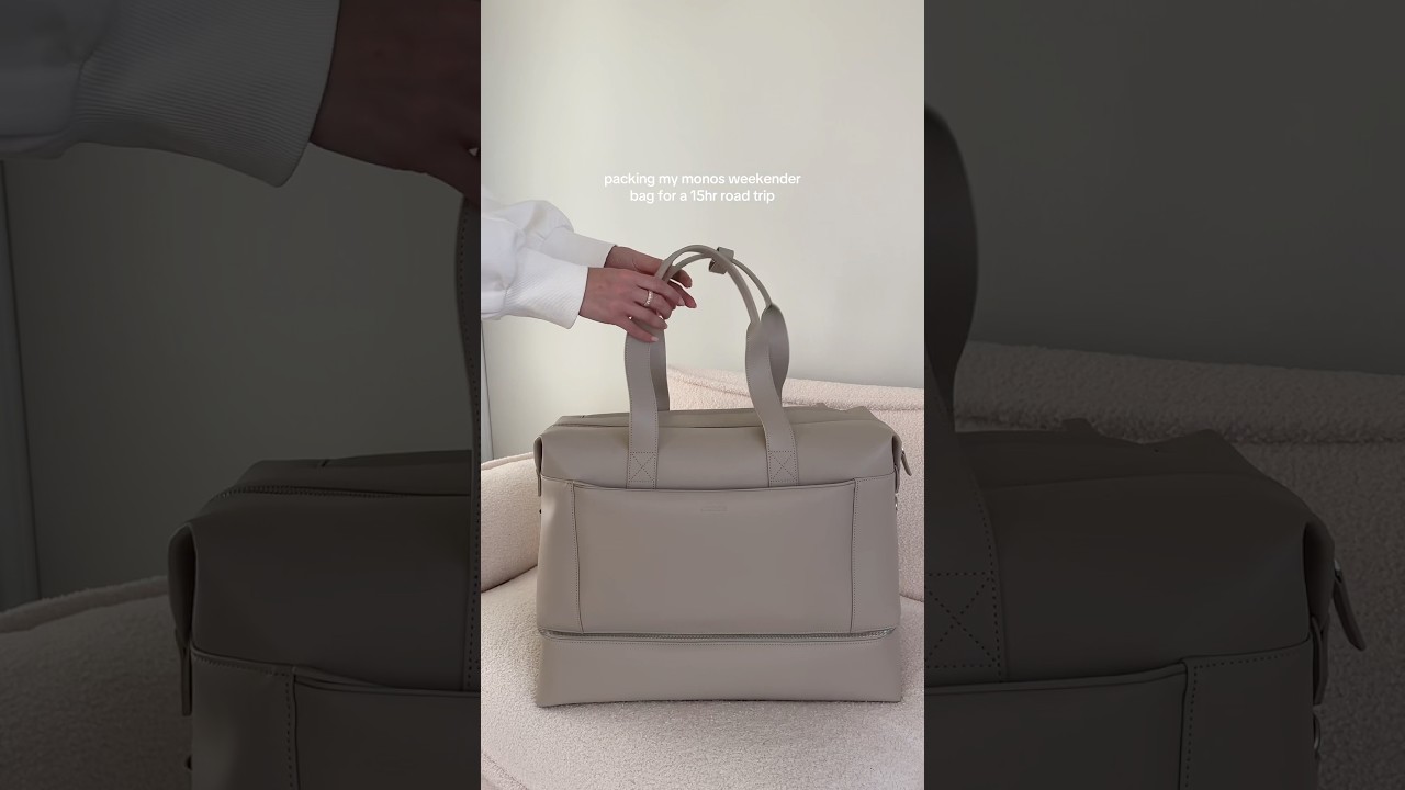 Pack my bag with me for a road trip ✨ #asmr #packing #packwithme #roadtripessentials #whatsinmybag