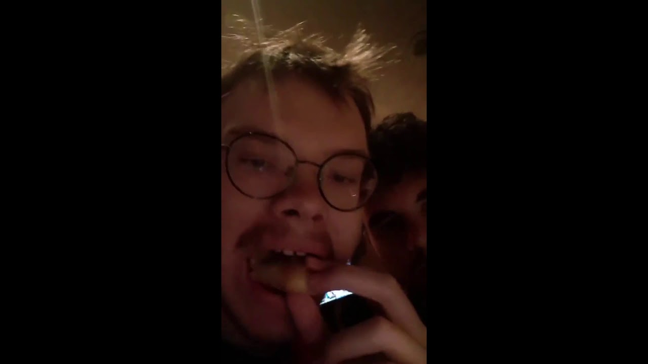 Aksually's funniest Twitter videos - Part 1!
