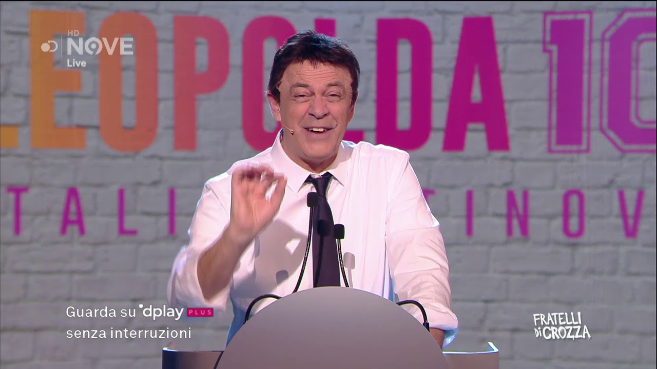 Crozza Renzi "Dobbiamo chiedere scusa a Berlusconi"