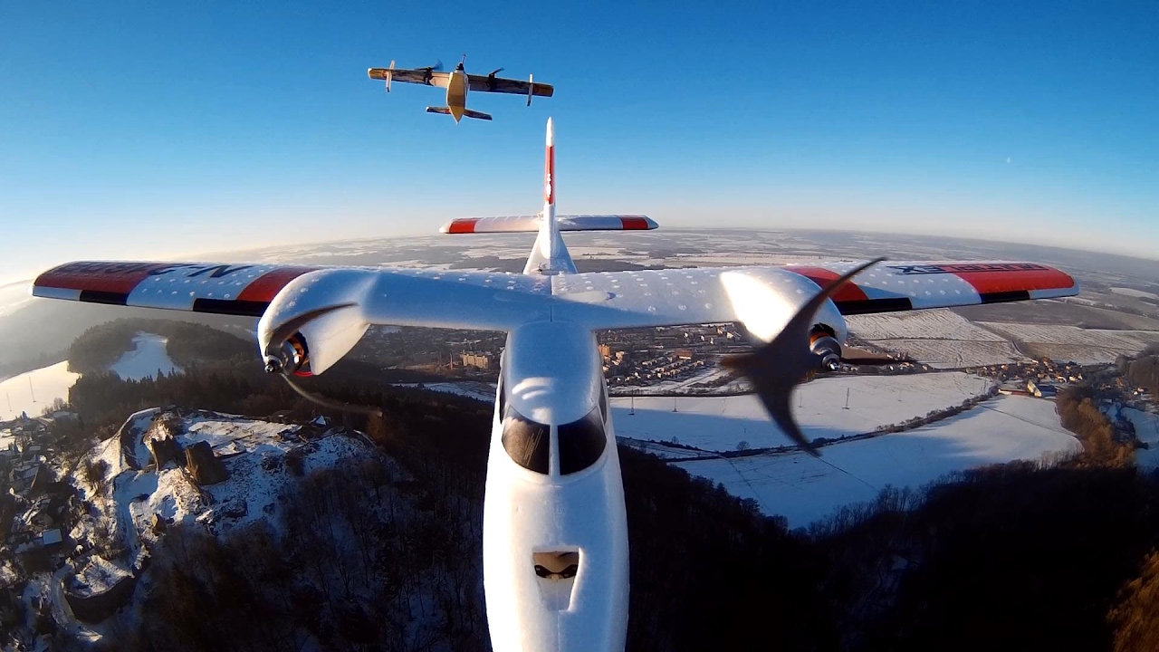 Multiplex Twinstar over the Iron Mountains