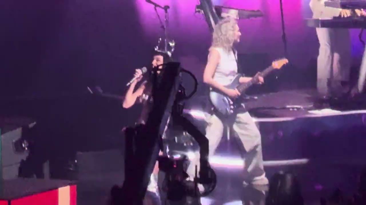 Hot n Cold - Katy Perry [iHeartRadio Jingle Ball Concert 2024 - MSG, New York]