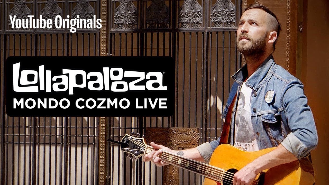 Mondo Cozmo Live At The Art Institute of Chicago Performing 