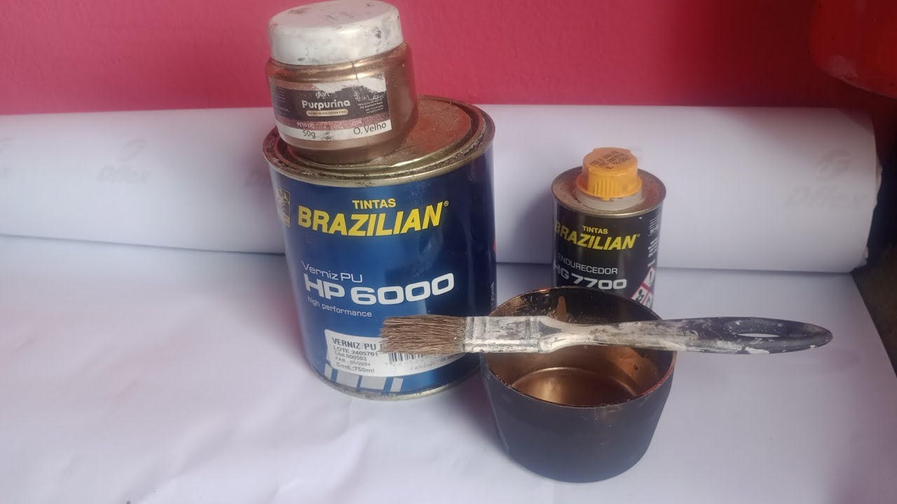Tinta dourada para madeira e metais