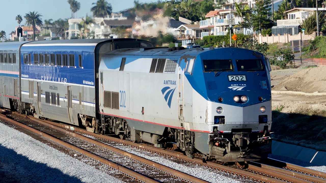 Amtrak P42 Locomotives on Pacific Surfliner Trains