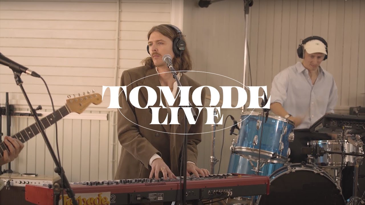 Tomode - Don't Think About It (Live from Studio Skogsbacka)