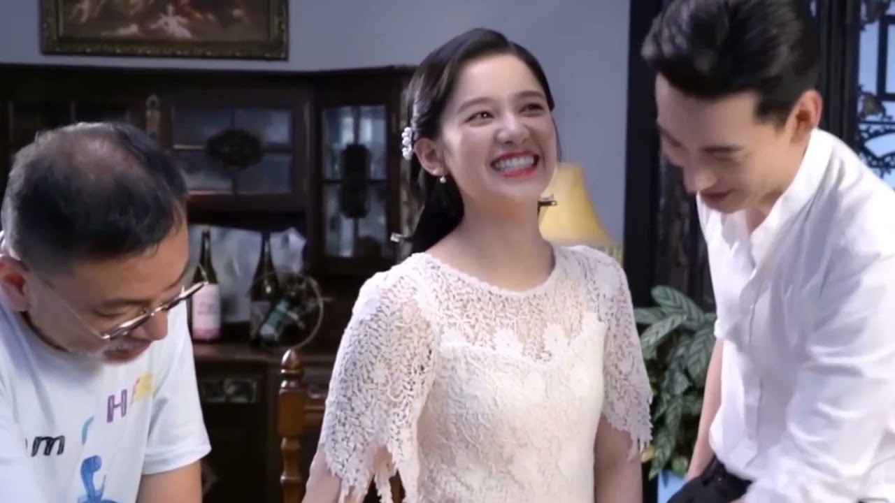 【未播花絮】戲裡戲外原來譚司令都是被包養的那個！張婧儀手戴卡地亞手鐲富婆實錘了！ | 一見傾心  Fall In Love    陳星旭 張婧儀 林彥俊 陳欣予   愛情民國片