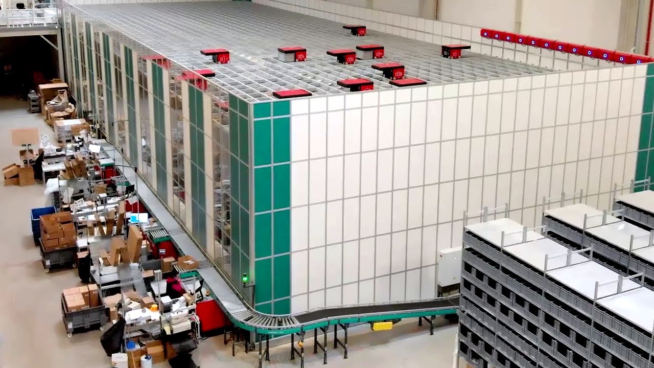 Depozitul complet automatizat al Vitacom este gestionat cu WMS de la Senior Software