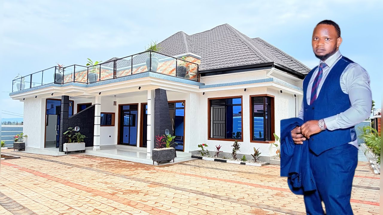 Iyi Niyo nzu yubatse mu kibanza kinini +250788346422 