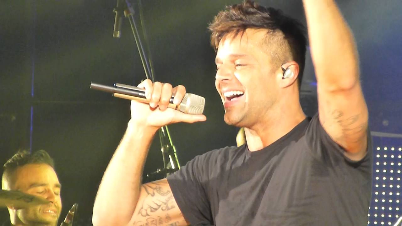 Ricky Martin & Maluma - Vente Pa' Ca (Live) One World Tour London Eventim Apollo 23/09/16